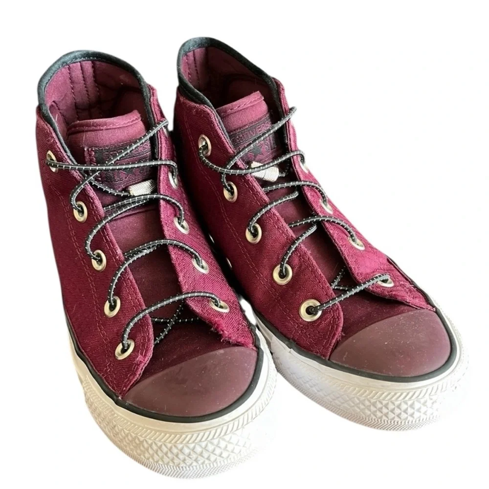Converse very good